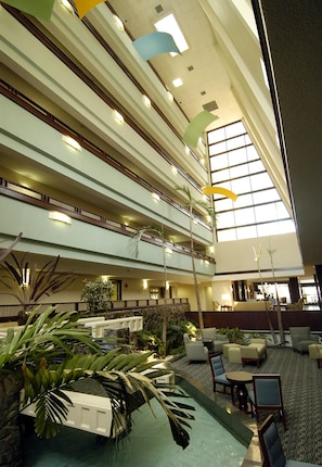 Lobby - DoubleTree by Hilton Hotel Augusta (Augusta)