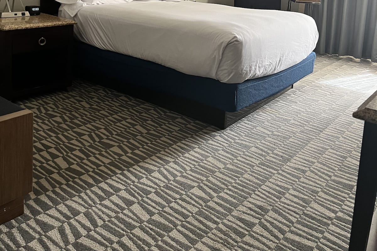 Room, Accessible, Non Smoking | Down comforters, in-room safe, desk, laptop workspace