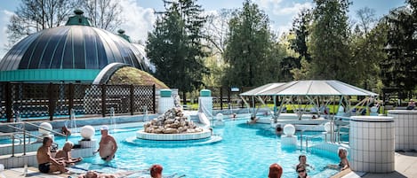 3 outdoor pools