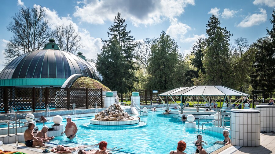 Hunguest Hotel Flora