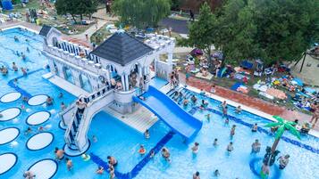 3 outdoor pools