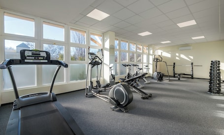 Fitness studio. Hunguest Hotel Flora