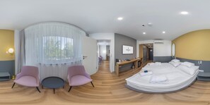 家庭房, 连通房 | 1 多间卧室、迷你吧、客房内保险箱、免费 WiFi