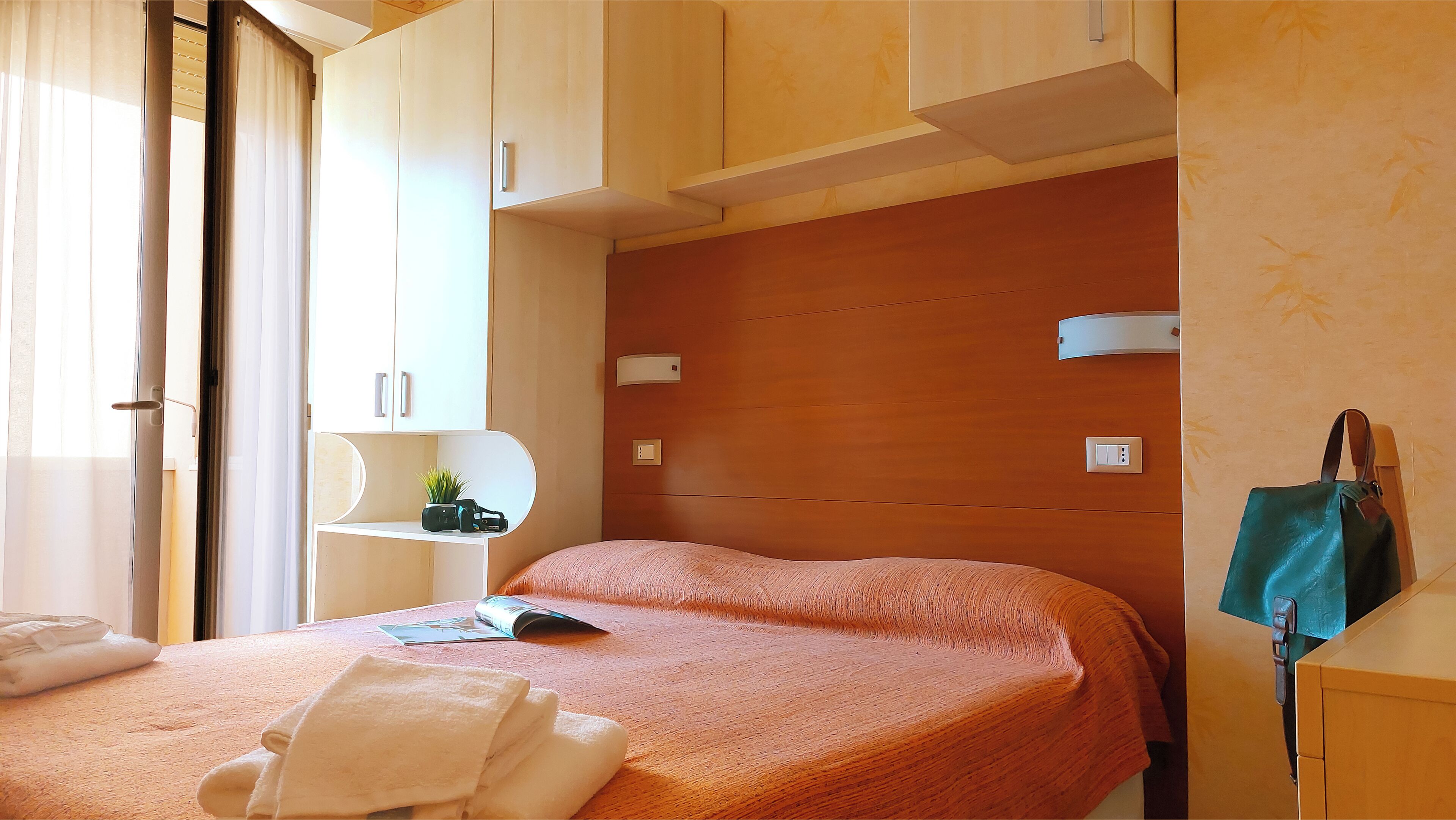 Double Room, 1 Double Bed | In-room safe, desk, soundproofing, free WiFi