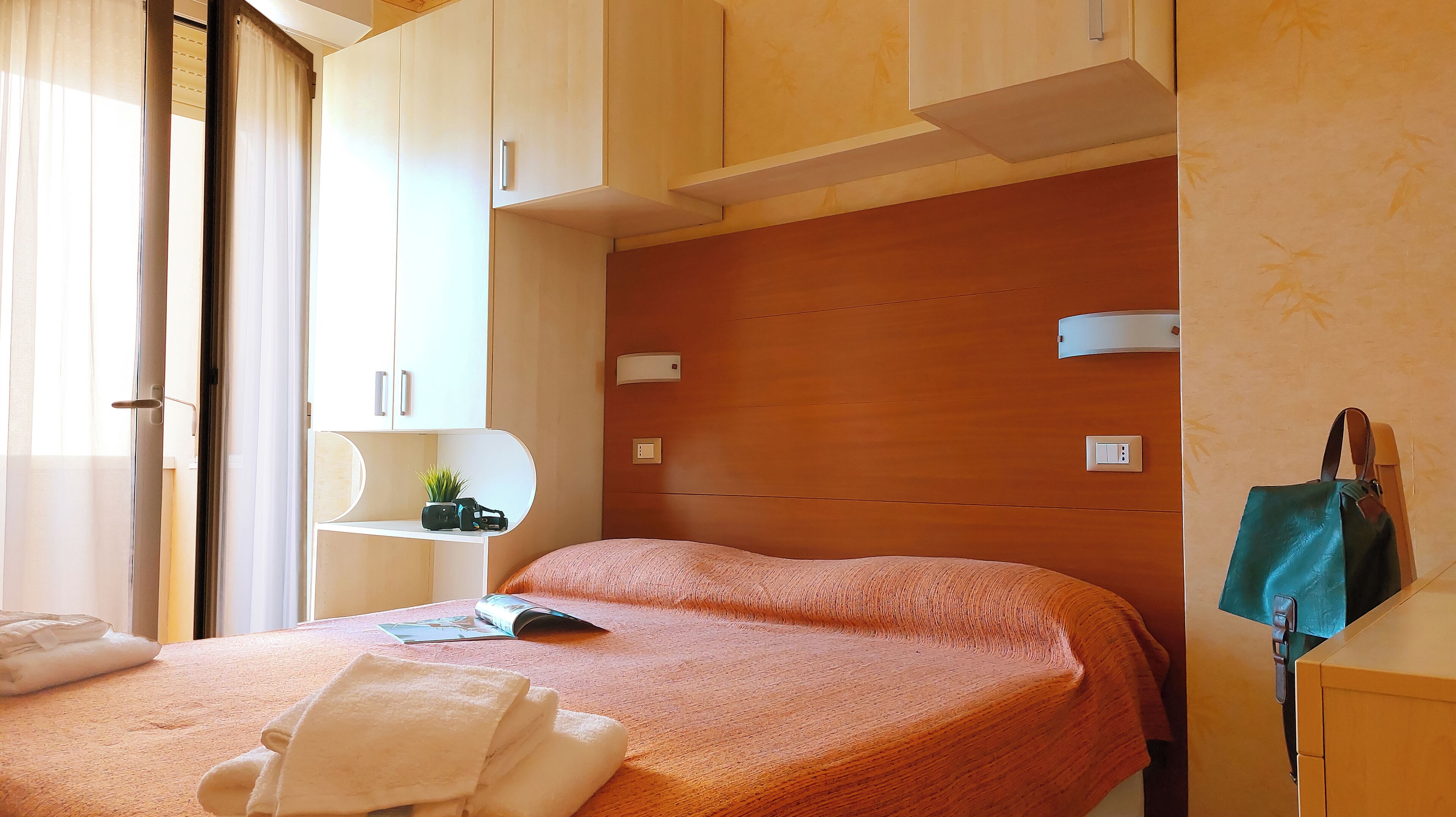 Double Room, 1 Double Bed | In-room safe, desk, soundproofing, free WiFi