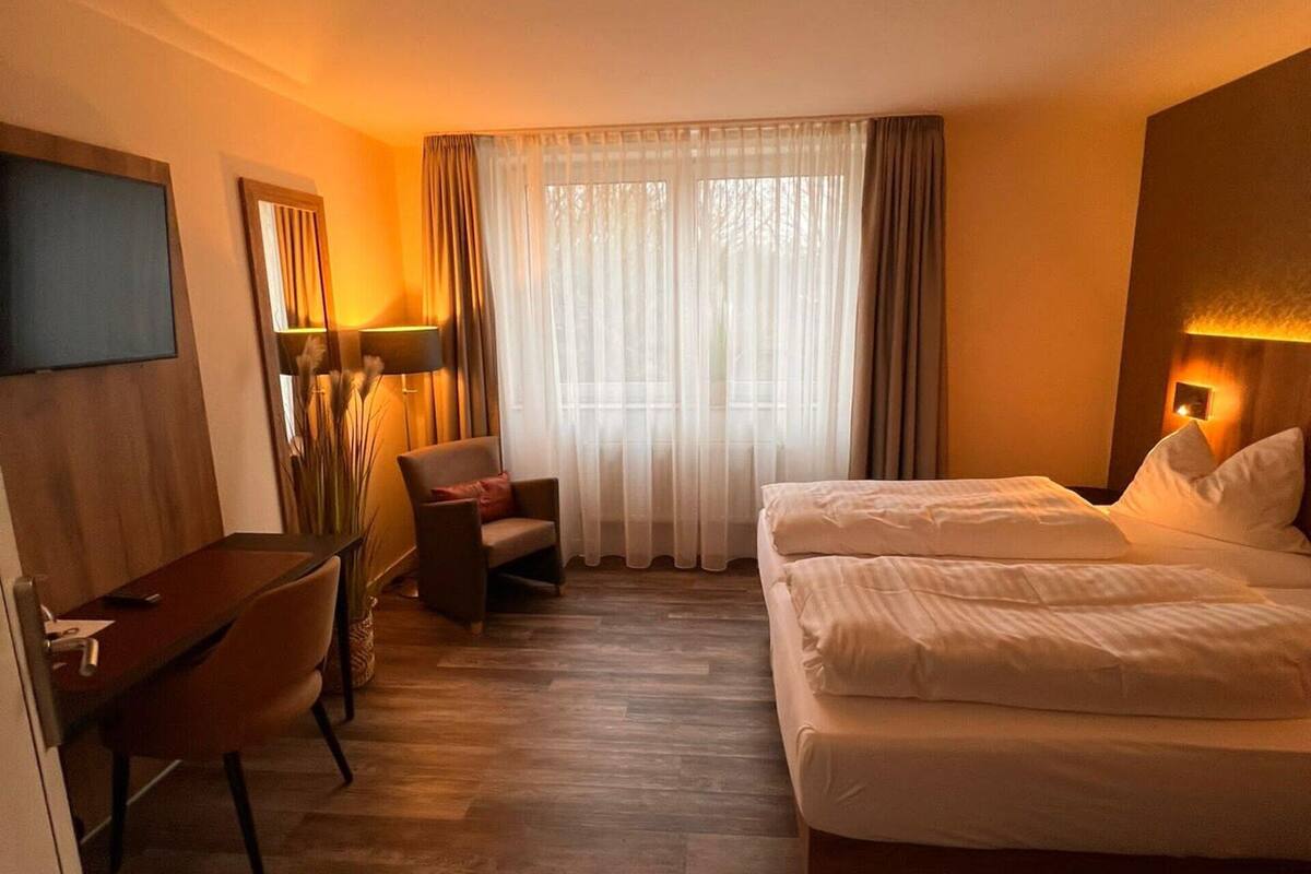 superior double room | minibar, in-room safe, desk, soundproofing