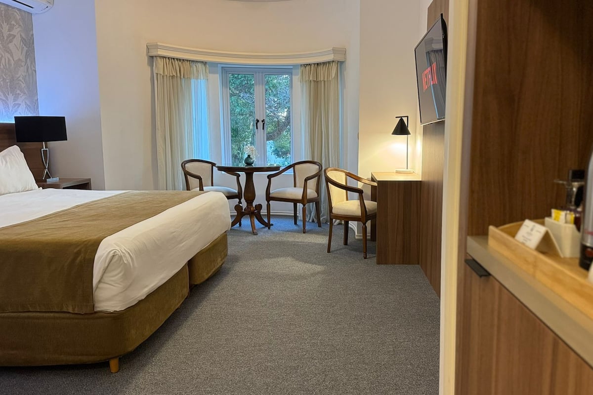 Phòng Cao cấp | Chăn bông, minibar, két bảo mật tại phòng, màn/rèm cản sáng