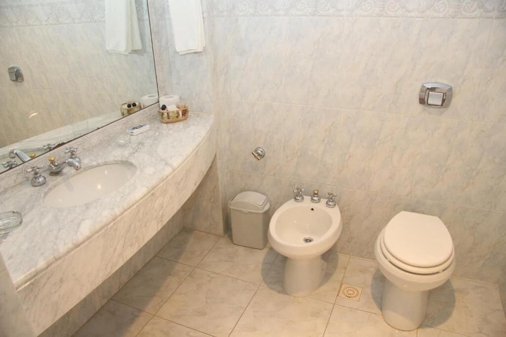 superior room | bathroom | shower, free toiletries, hair dryer, bidet