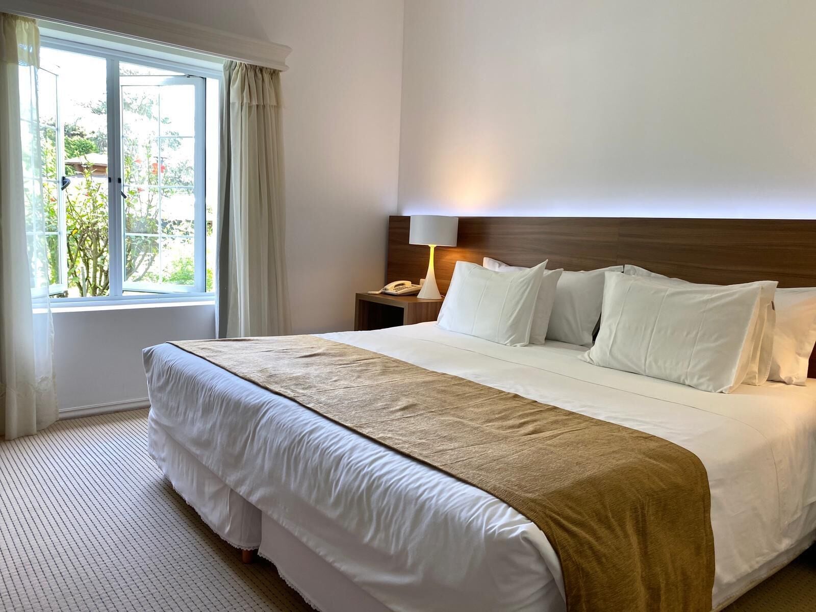 Superior Room | Down comforters, minibar, in-room safe, blackout drapes