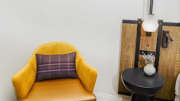 Deluxe Room, 1 King Bed, Non Smoking | Desk, laptop workspace, free WiFi, bed sheets