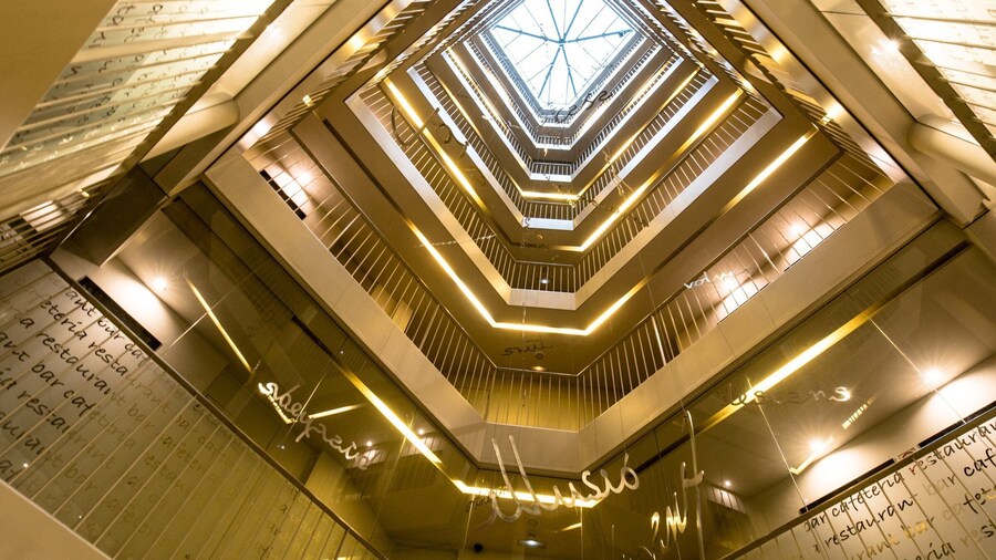 Sercotel Amister Art Hotel