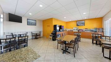 包每日自助早餐