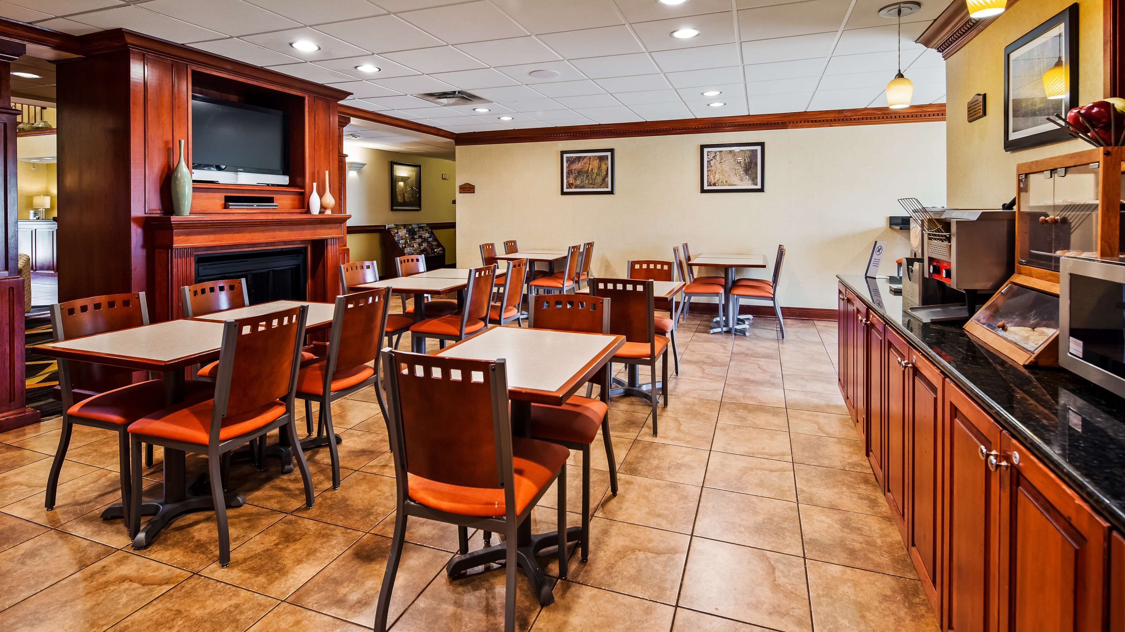 Photo - Best Western Plus Strawberry Inn & Suites