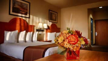 Desk, laptop workspace, iron/ironing board, free rollaway beds