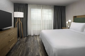 1 bedroom, premium bedding, in-room safe, desk - Embassy Suites by Hilton Dulles North Loudoun (Ashburn)