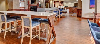 Hampton Inn Van Buren