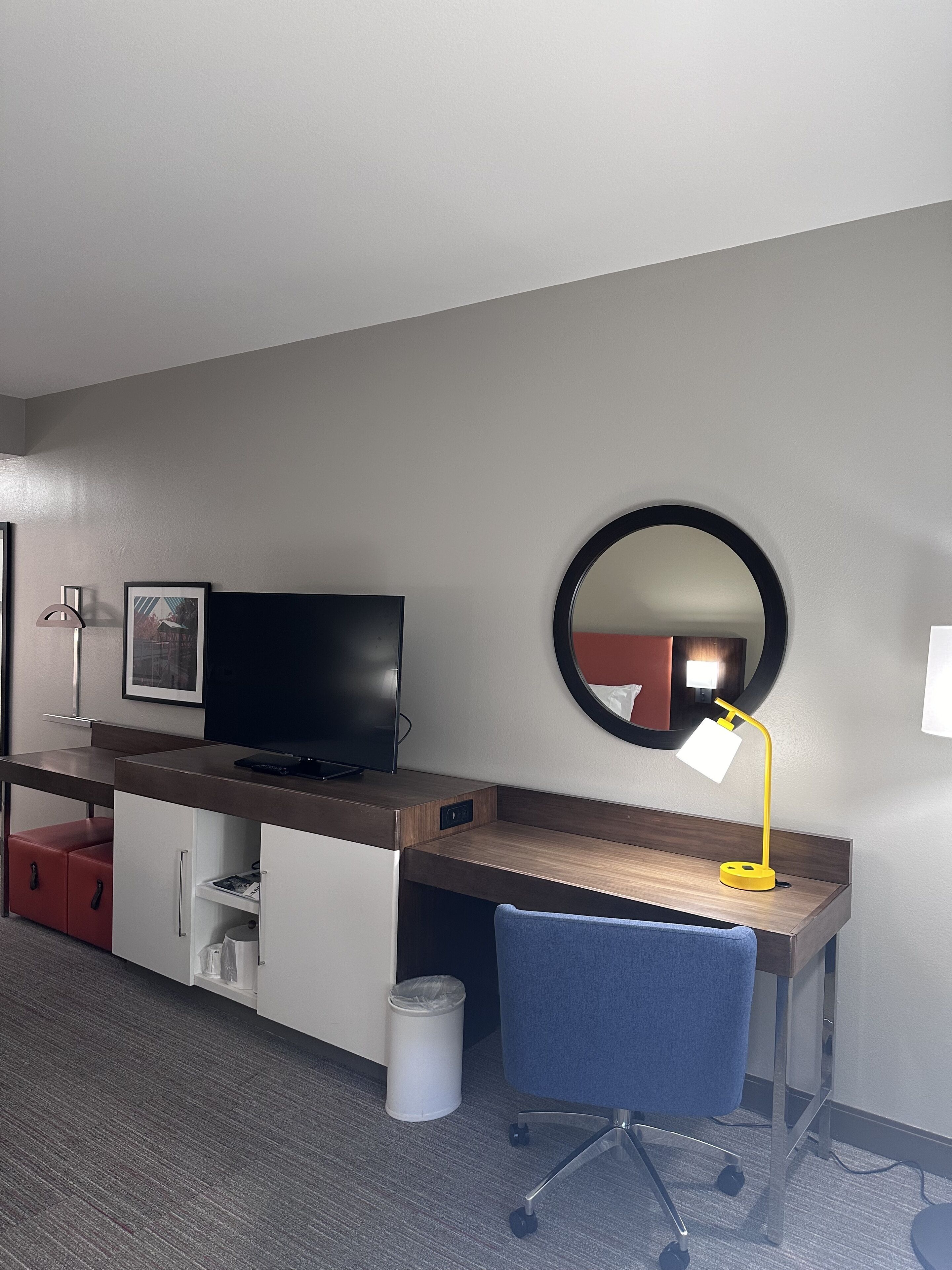 32-inch lcd tv with cable channels, tv