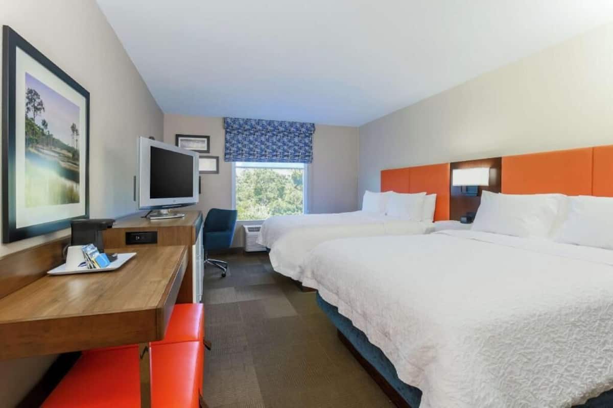 In-room safe, desk, iron/ironing board, free cots/infant beds