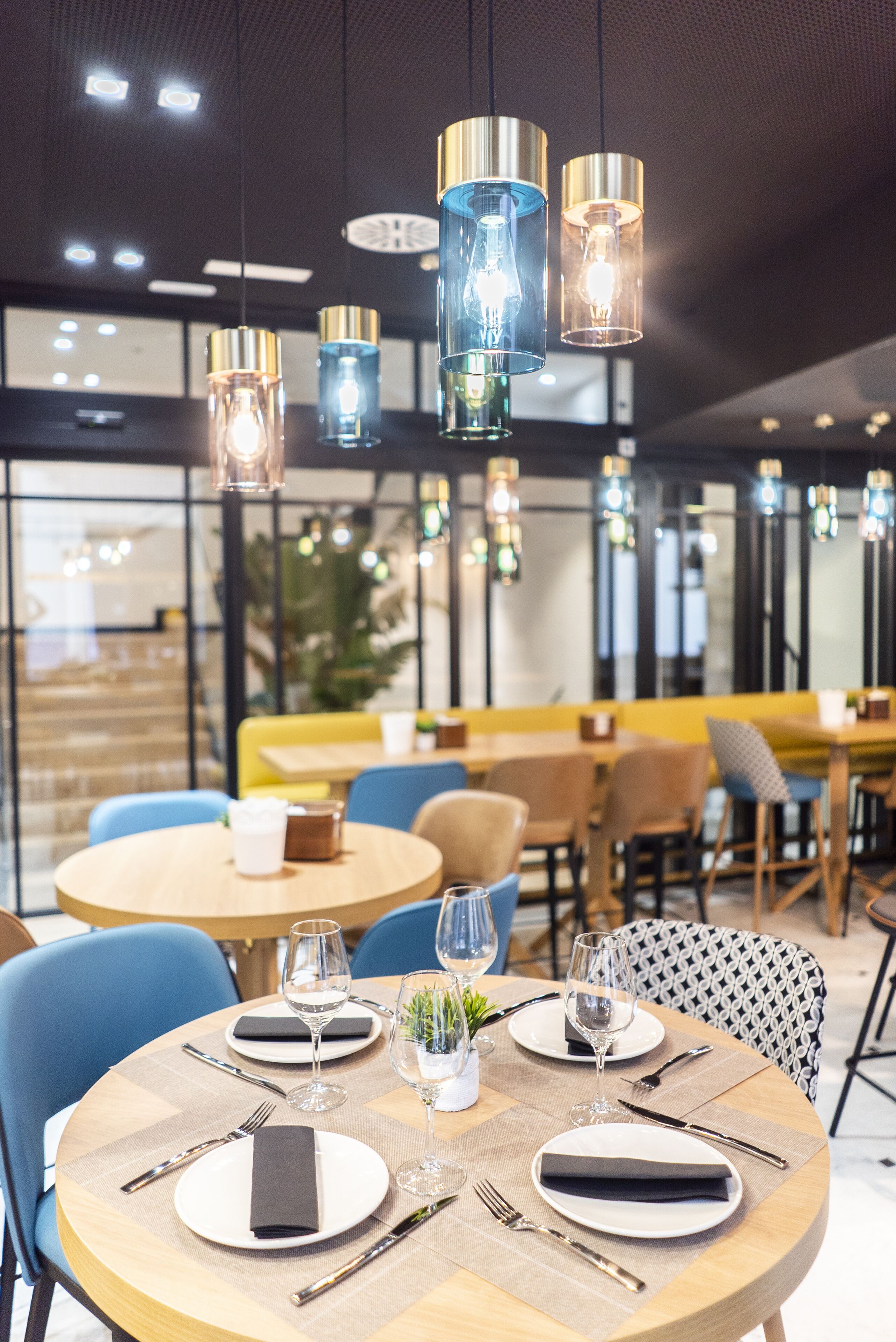 Lunch, dinner served; Mediterranean cuisine, alfresco dining 