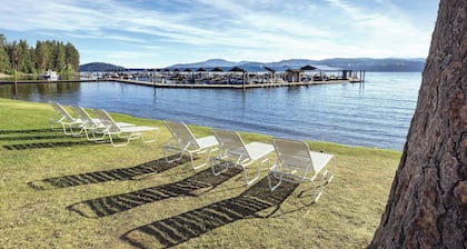 WorldMark Arrow Point