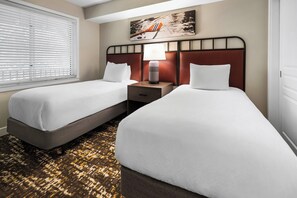 Standard Condo, 2 Bedrooms, Non Smoking, Kitchen | 2 bedrooms, iron/ironing board, free cribs/infant beds, WiFi