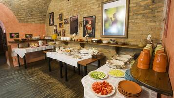 Daily buffet breakfast (EUR 4 per person)