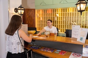 Lobby - Marco Polo Top Hostel (Budapest)