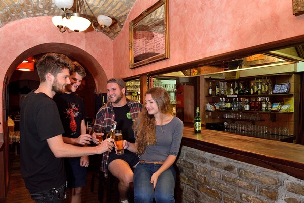 Bar (in der Unterkunft)