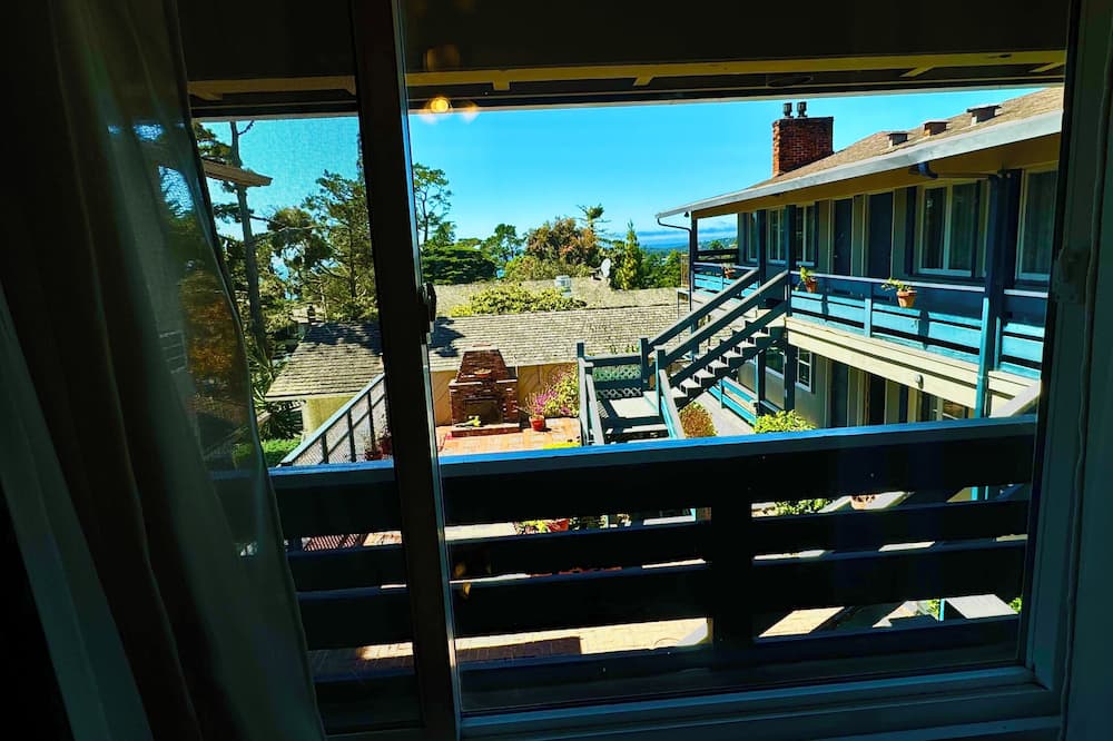 Carmel Wayfarer Inn
