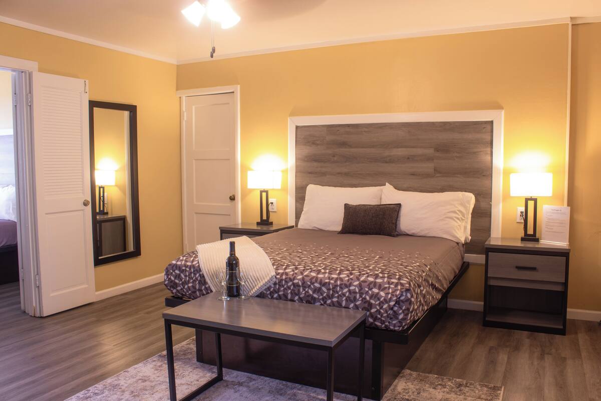 2 Bedroom Executive Suite: Double Queen