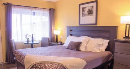 Carmel Wayfarer Inn