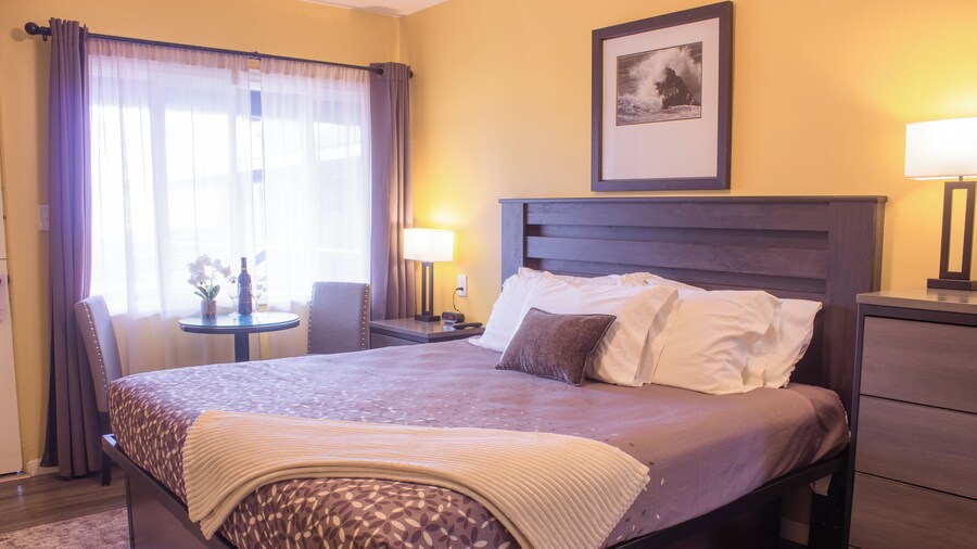Carmel Wayfarer Inn
