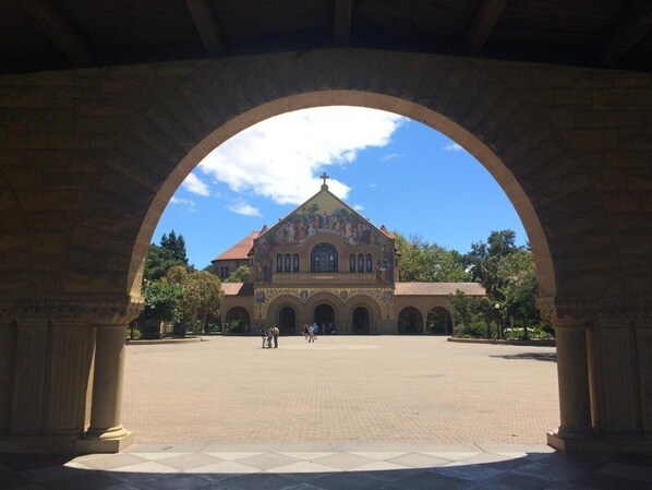 Point of interest - Stanford Motor Inn Palo Alto (Palo Alto)