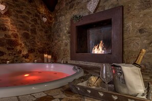 Couples treatment room(s), hot tub, steam room, Turkish bath/hammam - Hotel Palazzo del Capitano Wellness & Relais - Luxury Borgo Capitano Collection (San Quirico d'Orcia)