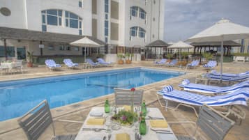 Indoor pool, outdoor pool