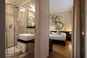 Quarto luxo | Roupas de cama premium, frigobar, cofres nos quartos