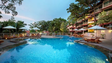 2 outdoor pools, open 8:00 AM to 9:00 PM, sun loungers