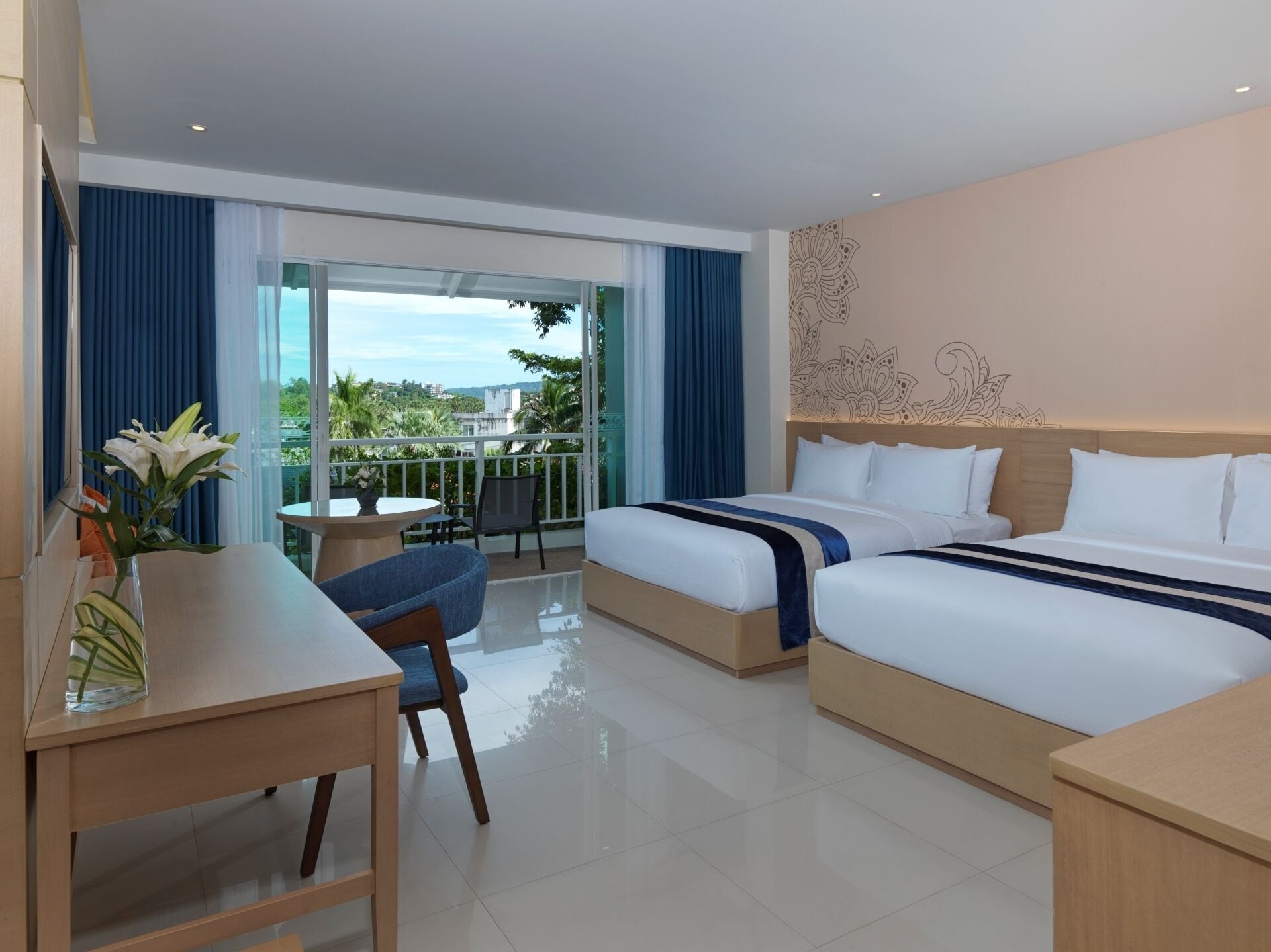 grand room, garden view | view from room