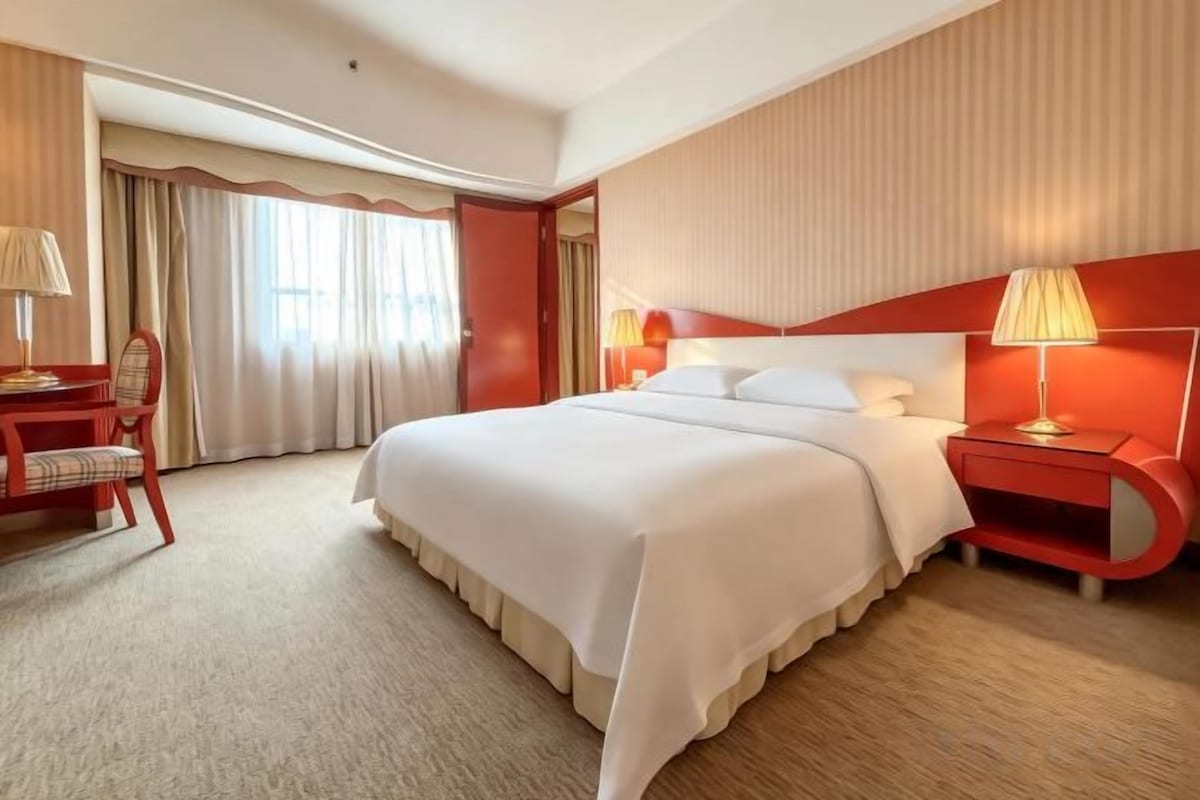 1 Schlafzimmer, hochwertige Bettwaren, Tempur-Pedic-Betten