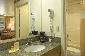 Business Room, 2 Double Beds, Non Smoking (Interior Room) | Bathroom