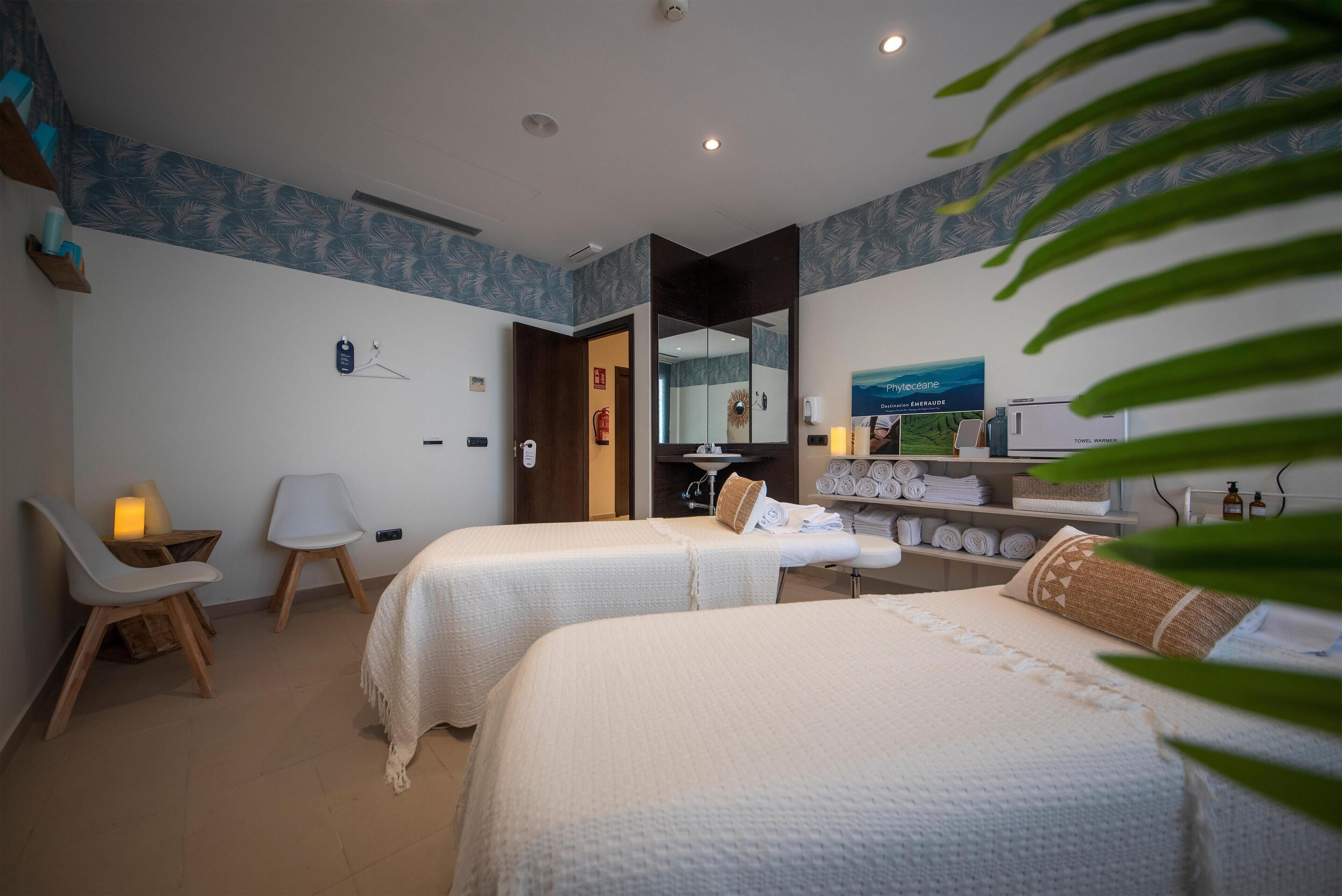 Sauna, tina de hidromasaje, baño de vapor y baño turco o hammam