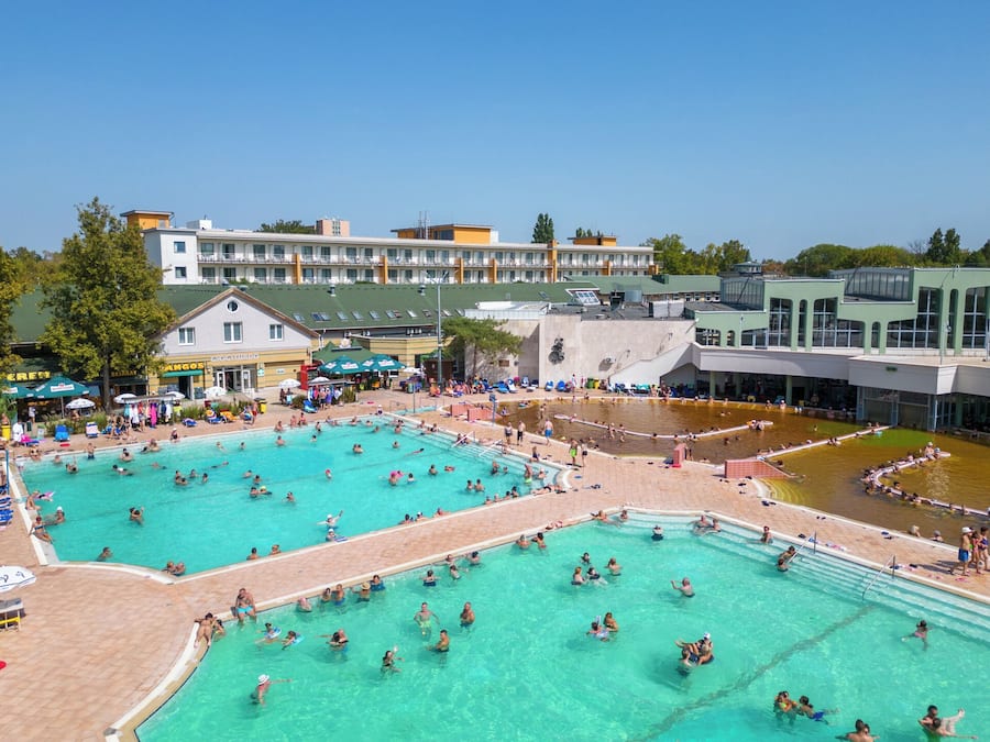 5 indoor pools, 3 outdoor pools, pool umbrellas, sun loungers