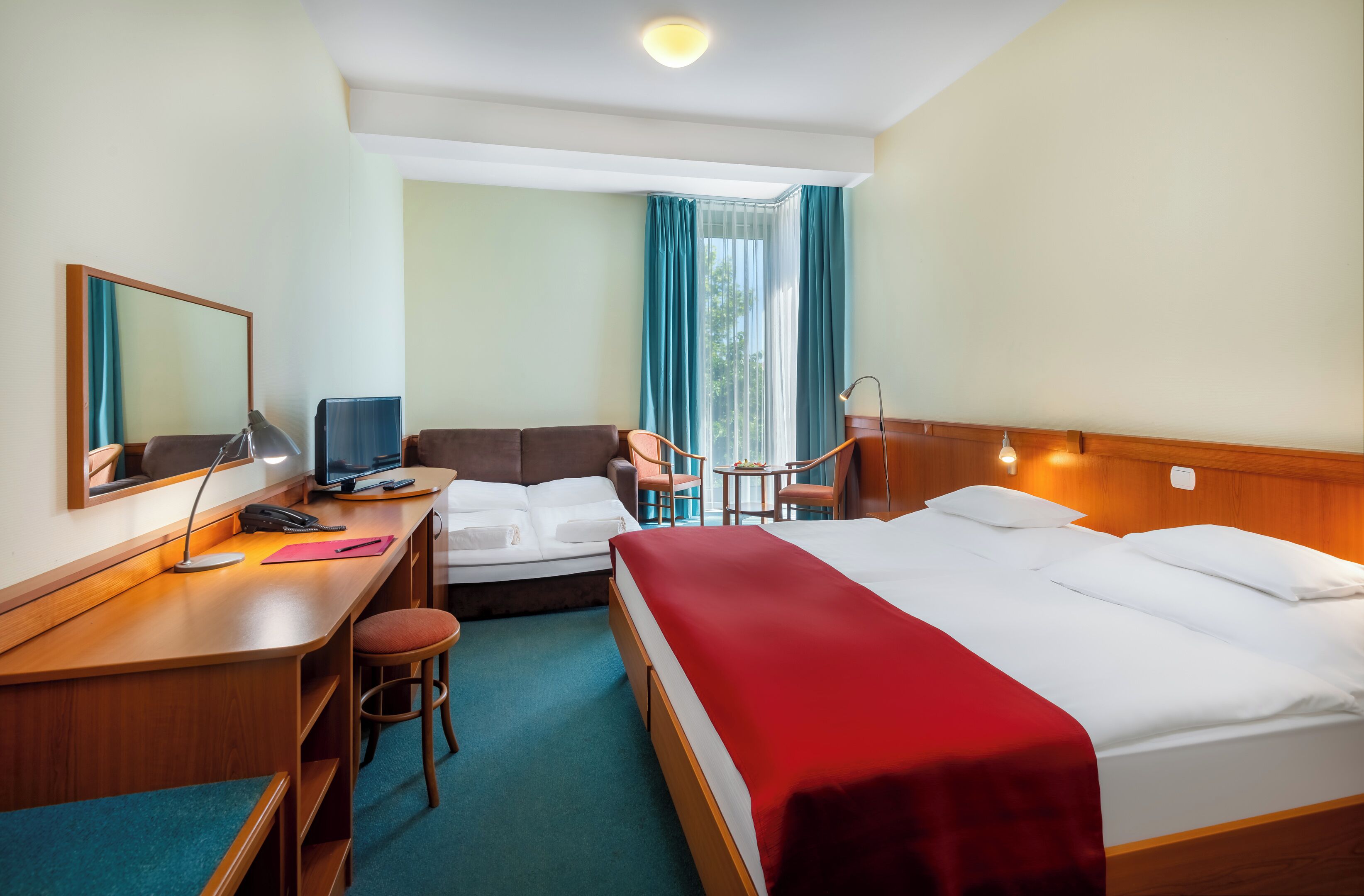 Superior tweepersoonskamer | 1 slaapkamer, een minibar, een kluis op de kamer