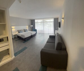 Bureau, Wi-Fi gratuit, draps fournis