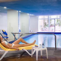 Indoor pool, 2 outdoor pools