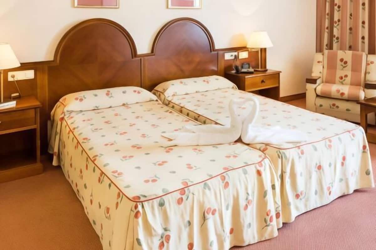 Schreibtisch, kostenloses WLAN, Bettwäsche