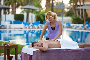 Massage/treatment rooms, manicures and pedicures