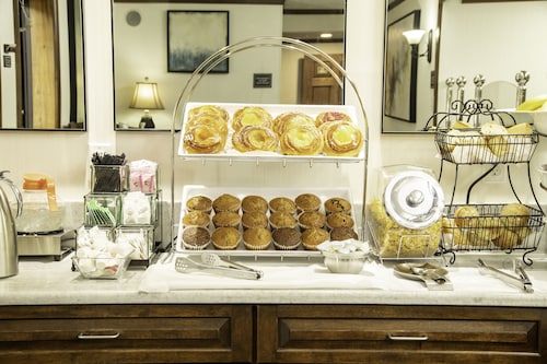 Holland Hotel Free Parking Jersey City