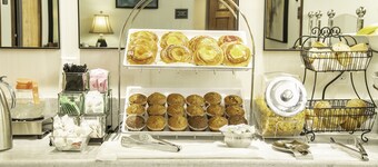 Holland Hotel Free Parking Jersey City