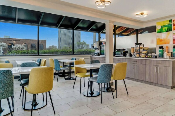 Desayuno continental incluido todos los días